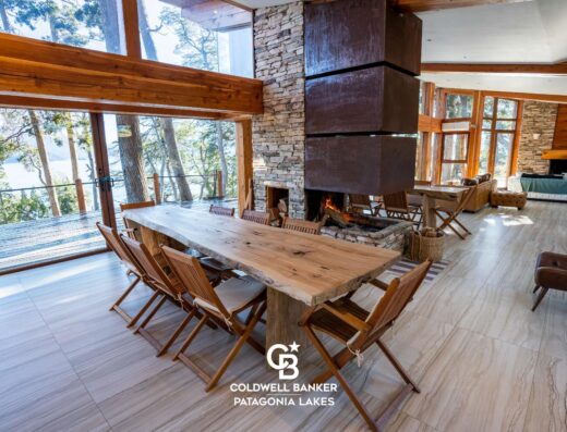 Residencia contemporánea en AKOL Barrio Náutico · 431 m² · Costa de lago · Villa La Angostura