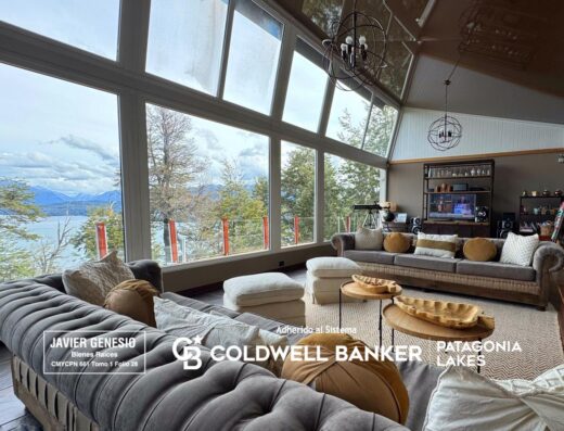 Residencia de Lujo con Vista Panorámica al Lago — 278 m² en Barrio Parque Arauco, Villa La Angostura