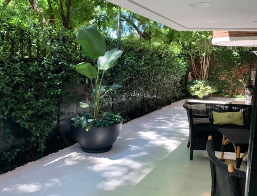 Departamento de carácter residencial en Barrio Parque, íntegramente reciclado a nuevo